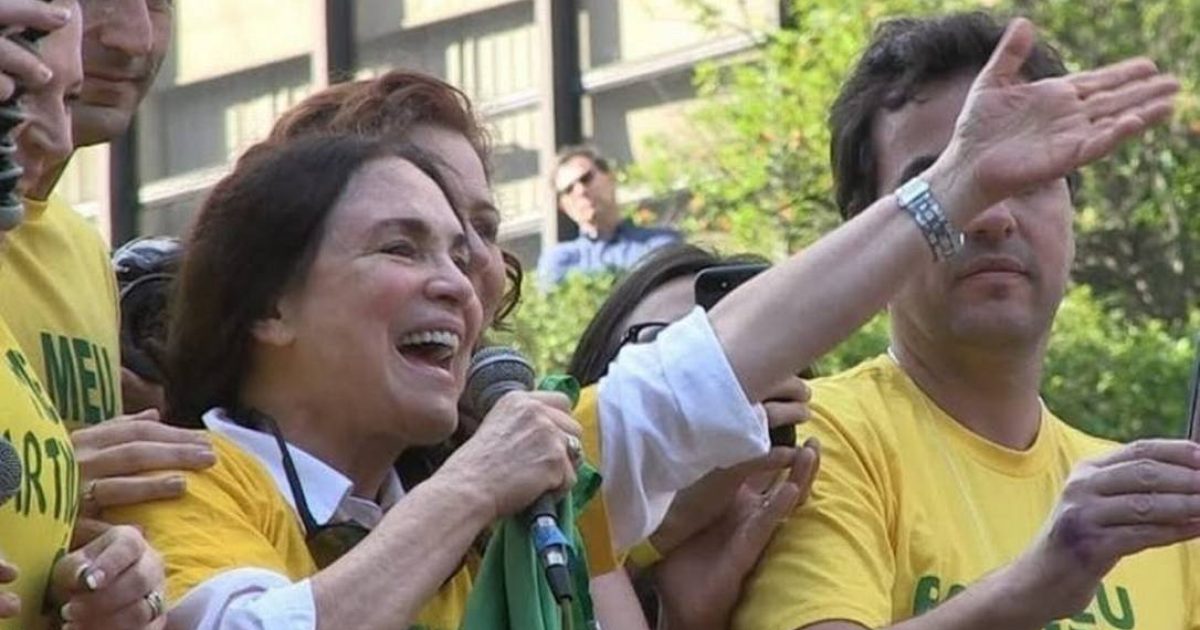 Regina Duarte em manifestação pró-Bolsonaro em 2018 Foto: reprodução